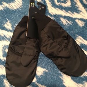 NEW Champion 9 Ladies Mittens Water Resistant
